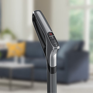 Close up of evolve pet elite handle displaying just 4 buttons for a user friendly design